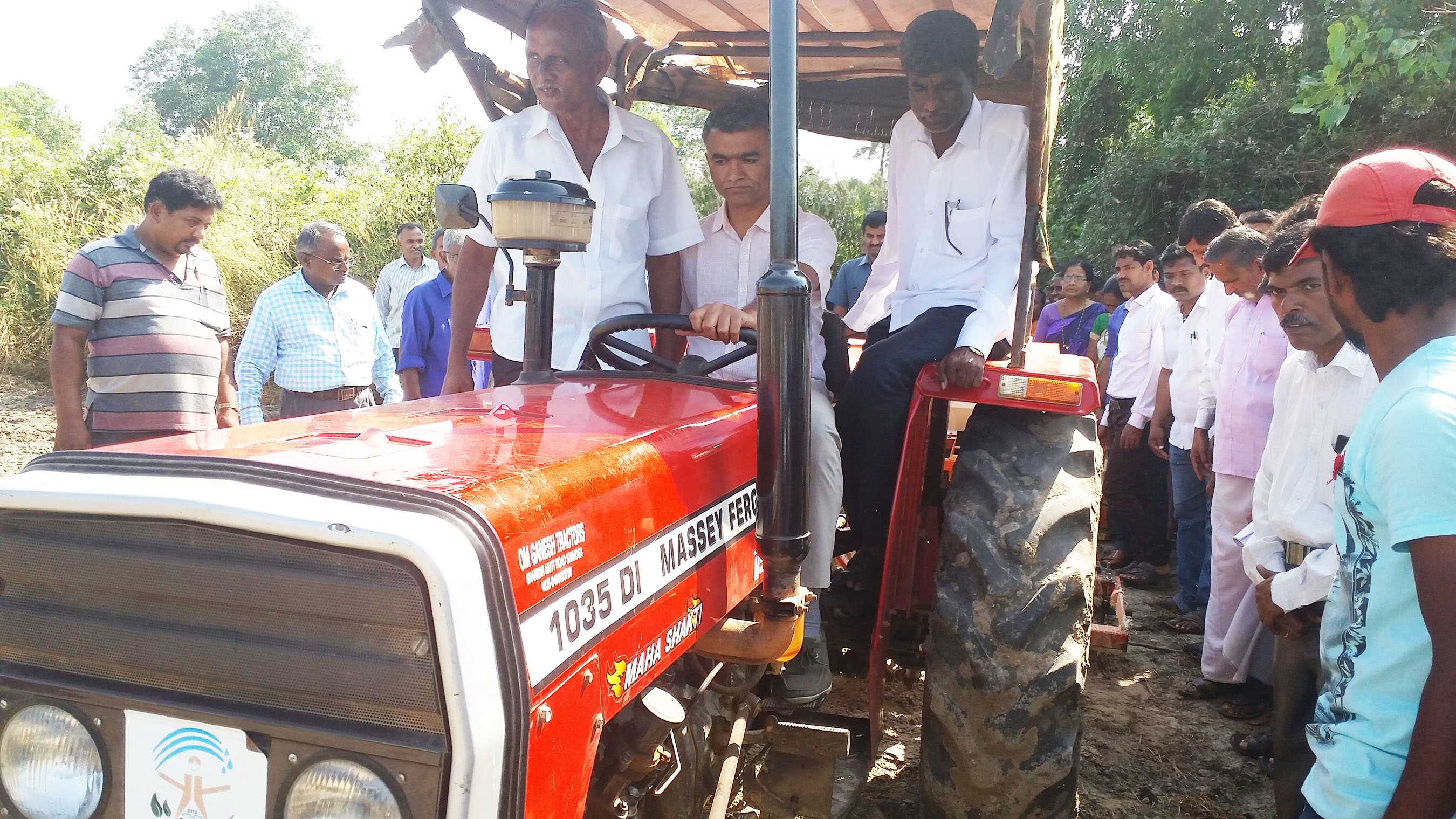 ಕೋಟ: ಕೃಷಿ ಸಚಿವರಿಂದ ಶೇಂಗಾ ಬೆಳೆಯಲ್ಲಿ ಕೂರಿಗೆ ವಿಧಾನದ ಬಿತ್ತನೆಗೆ ಚಾಲನೆ